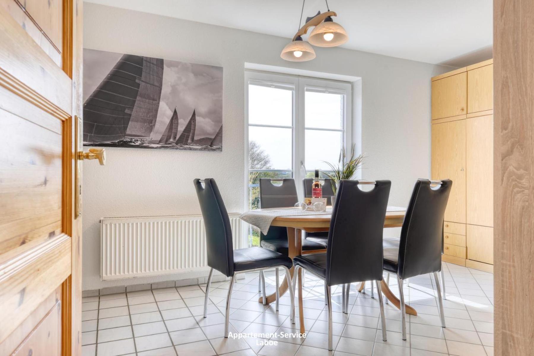 Apartment W04 *